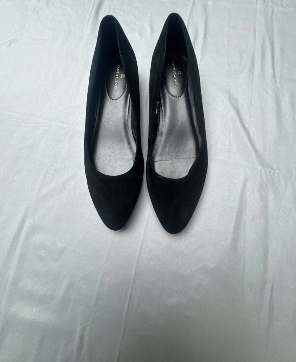Bandolino Lorya Size 9.5M Black Suede Pointed Toe Flats